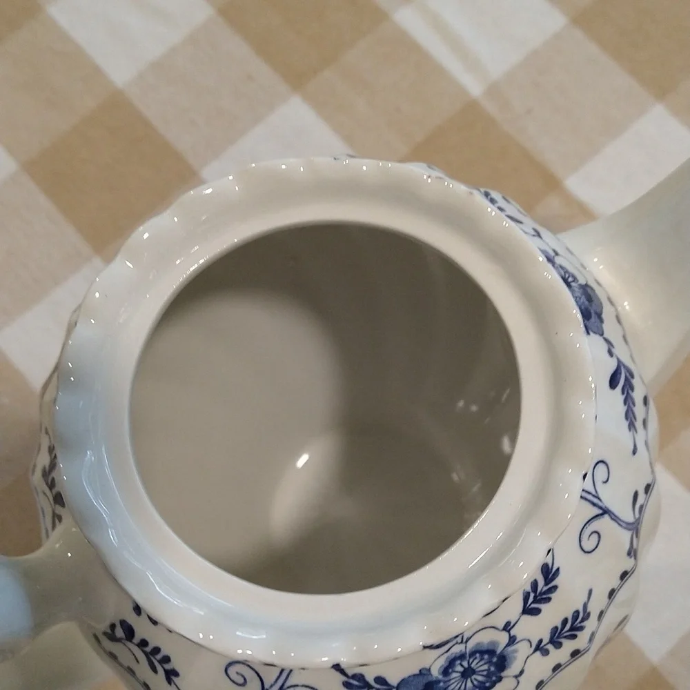 Coffee pot Indies Johnson Brothers English ironstone blue white transferware